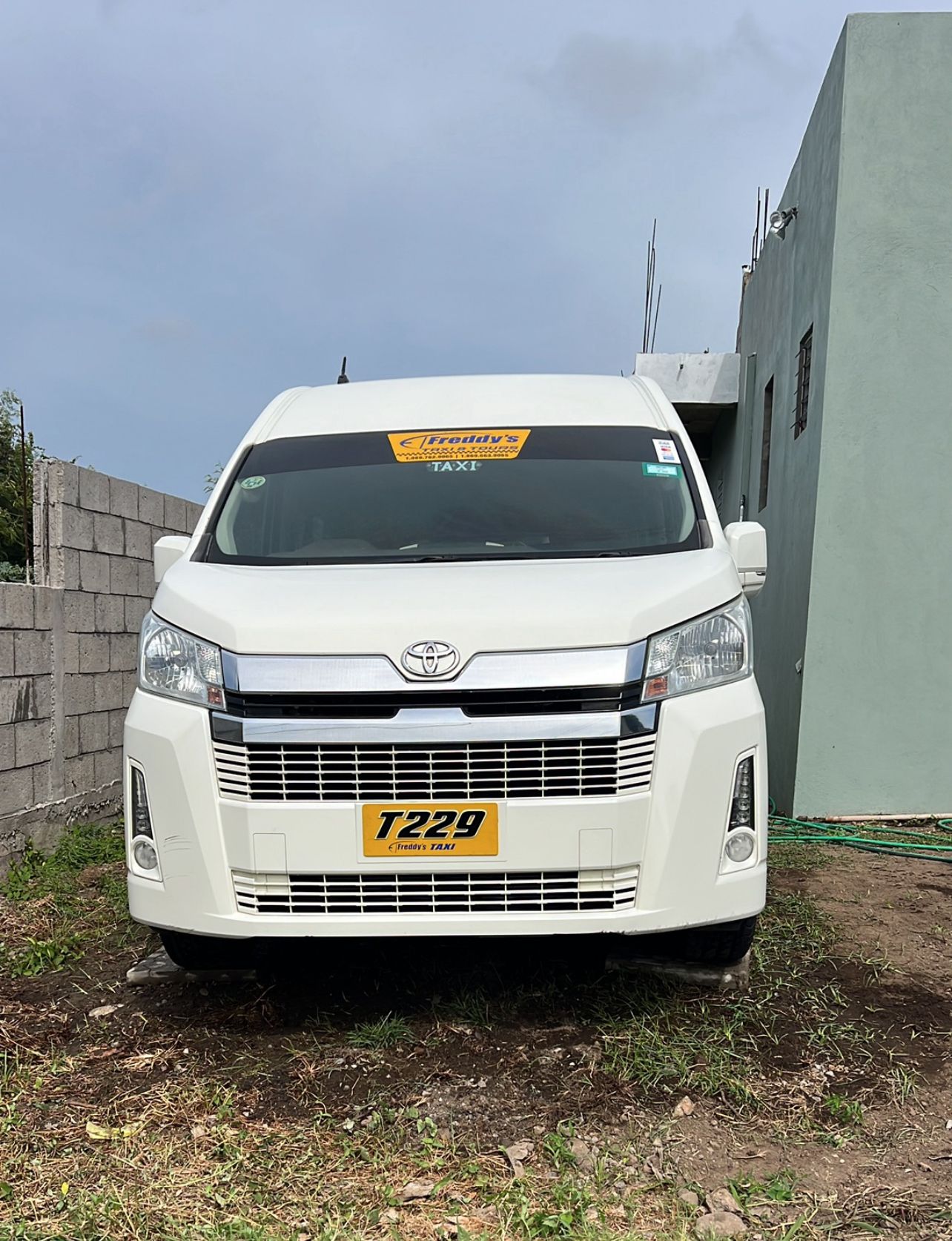 Freddy's Toyota HiAce T229